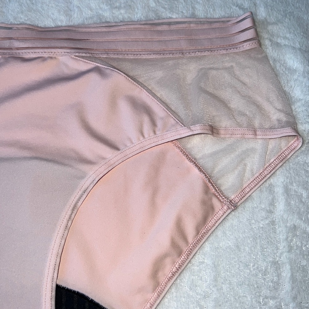 Saalt Leak Proof Elemental Mesh Hipster - Picture 6 of 9